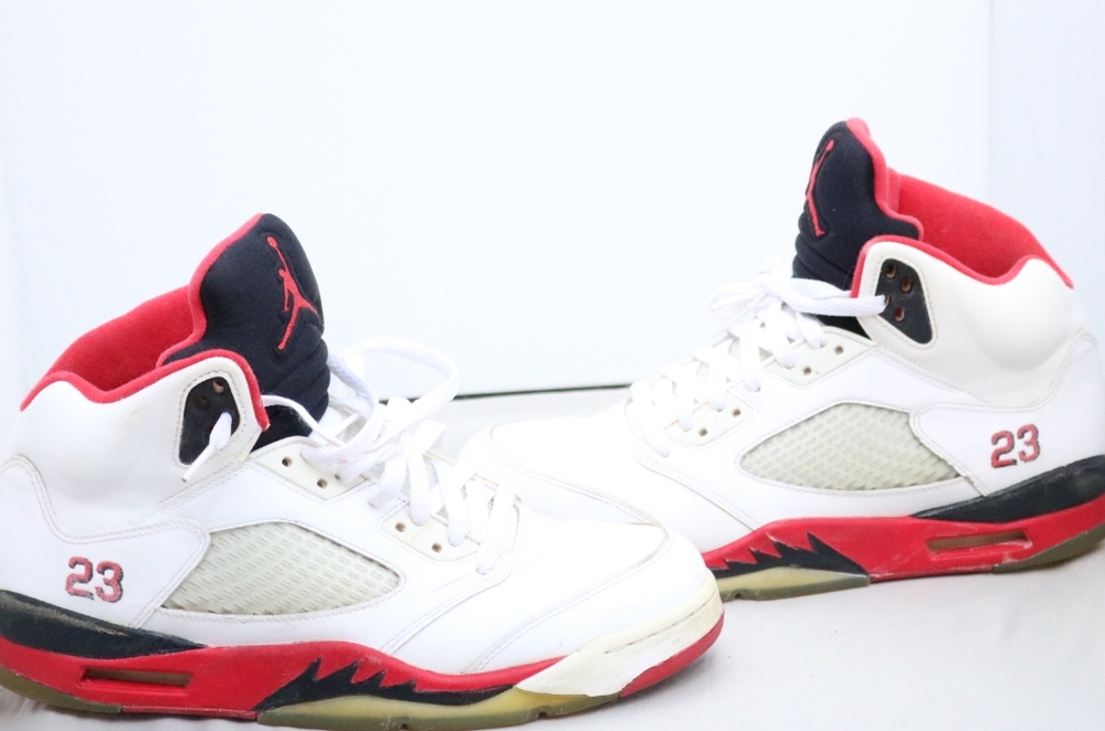 Jordan number 5 red black-and-white